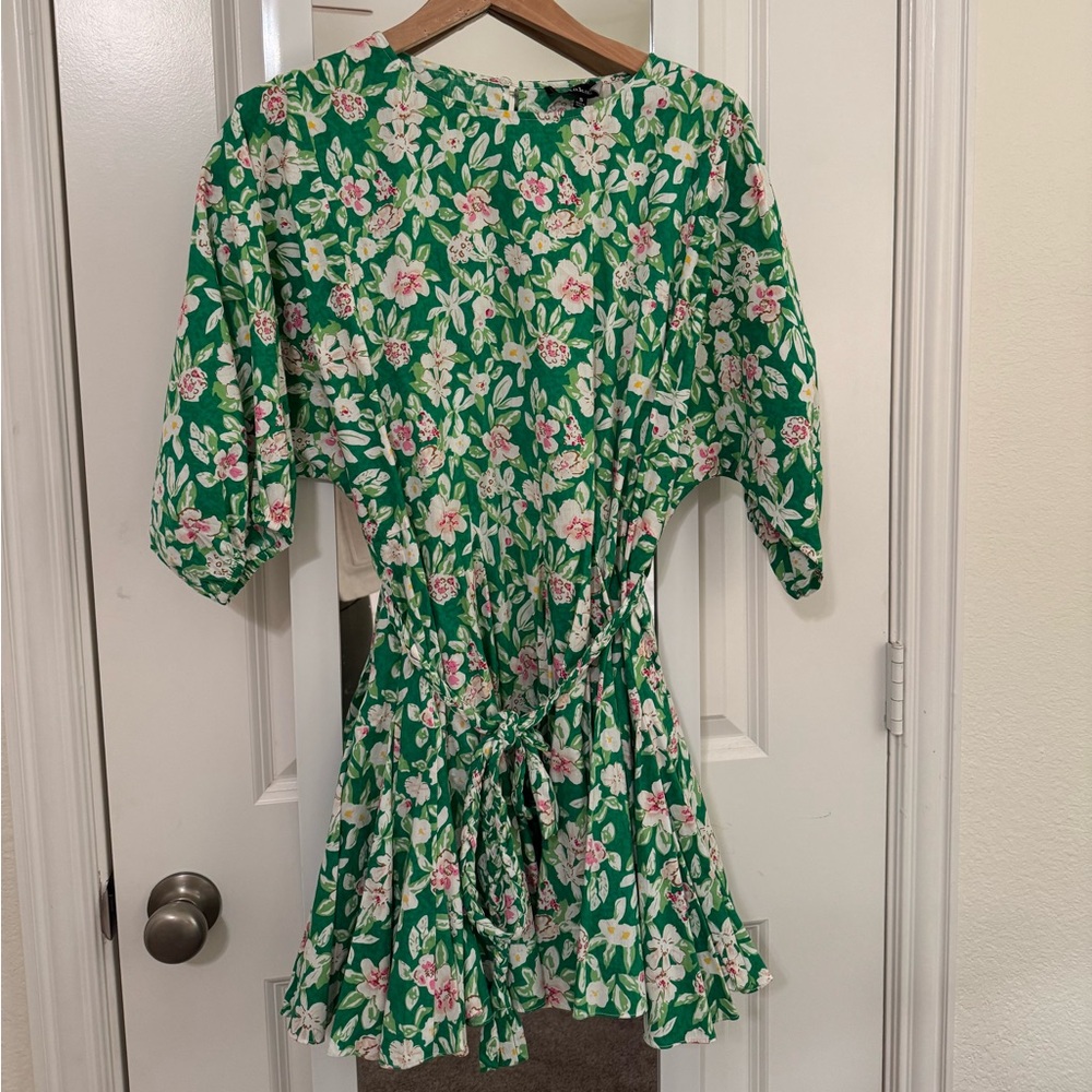Floral dress with tie